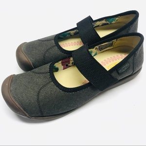 KEEN Sienna Mary Jane Canvas Sandals Flats 7.5
